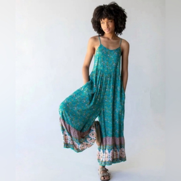 Natural Life Zoe Overalls Wideleg Jumper In Teal-blue Floral - Picture 5 of 5